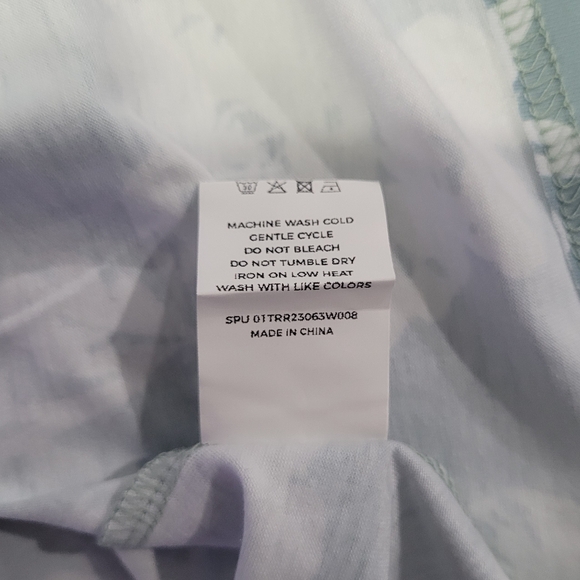 NWT BloomChic Women's 18-20(2X) Short Sleeve Top Green & White - Picture 16 of 16